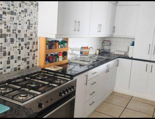 4 BEDROOM HOUSE FOR SALE IN PINNACLE POINT GOLF ESTATE